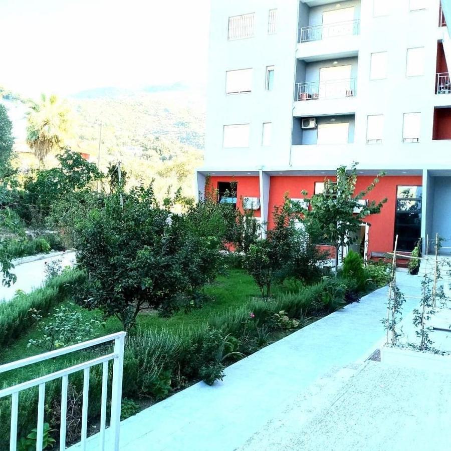 Apartament Me Qera Dublex Lungomare Vlorë Extérieur photo