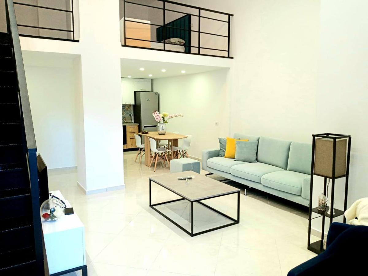 Apartament Me Qera Dublex Lungomare Vlorë Extérieur photo