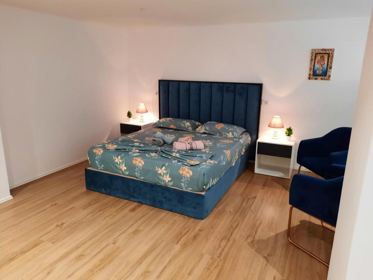 Apartament Me Qera Dublex Lungomare Vlorë Extérieur photo